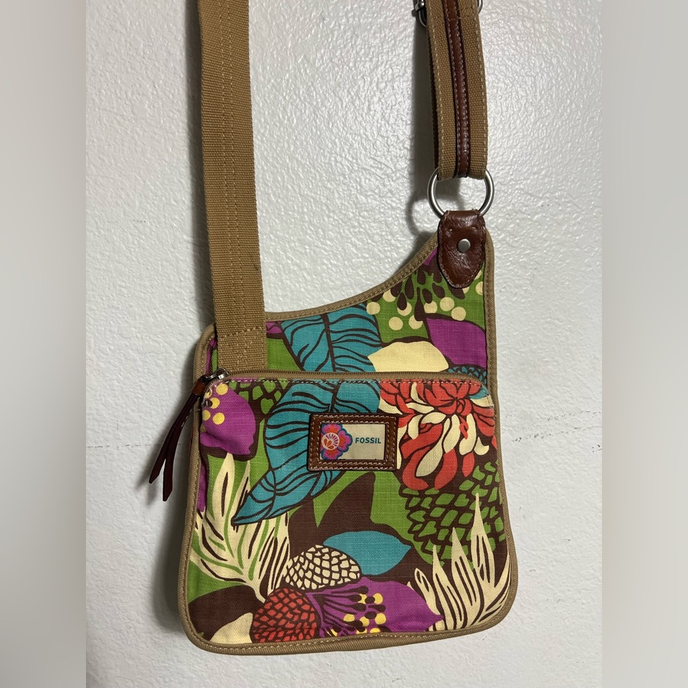 Fossil Crossbody Bag with Adjustable Strap - Picture 3 of 13